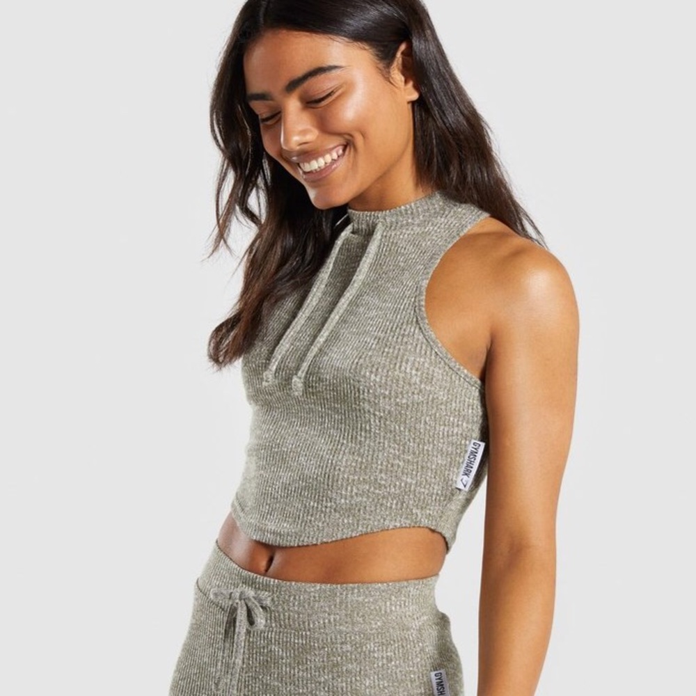 NWT! GYMSHARK! slounge crop top.
